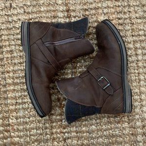 LL Bean Leather Ankle Boots Size 9